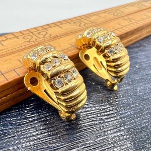 Vintage gold rhinestone clip on hoop earrings career classic look .75”